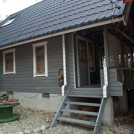 Cottage Mogi Log House ناسو المظهر الخارجي الصورة