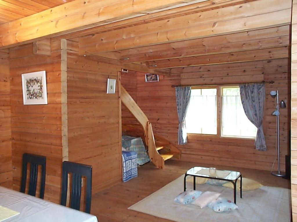 Cottage Mogi Log House ناسو الغرفة الصورة